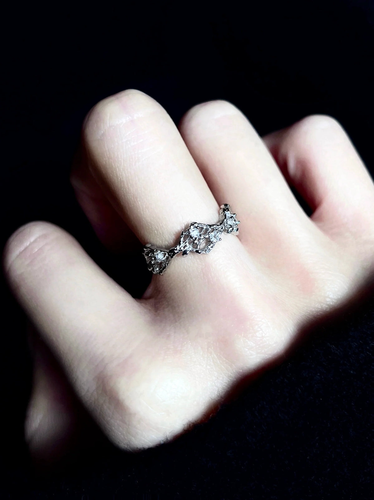 "Disorder Woven" Hollow Ring