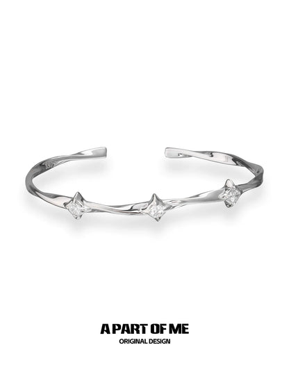 Mobius Ring Star Bracelet