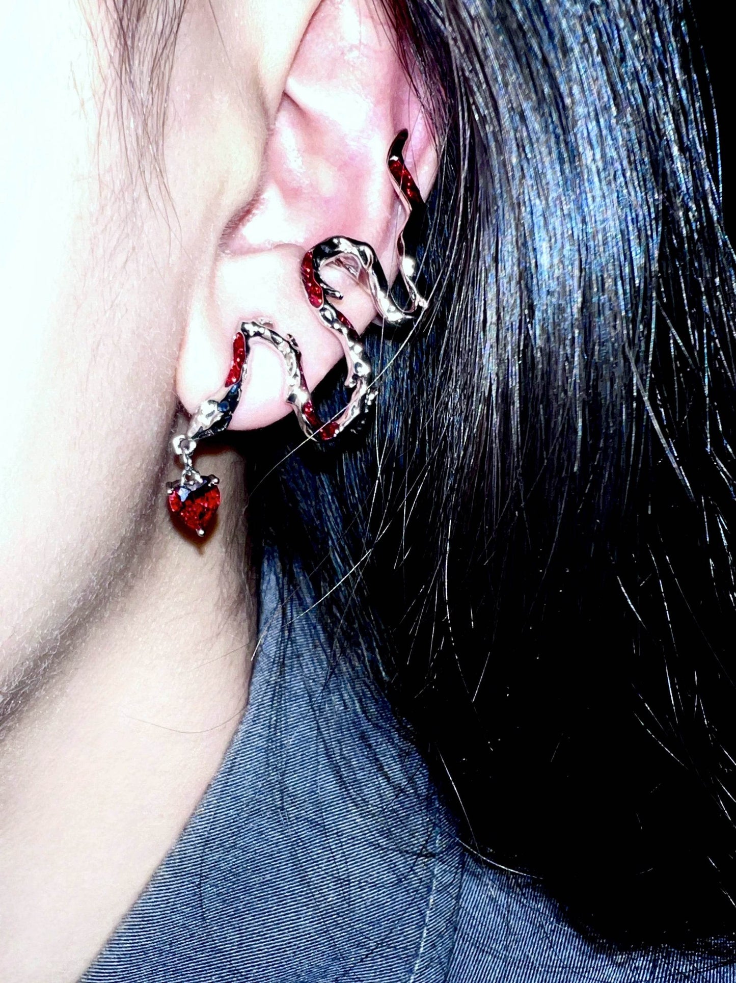 "Blood Amber Snake" Winding Necelace