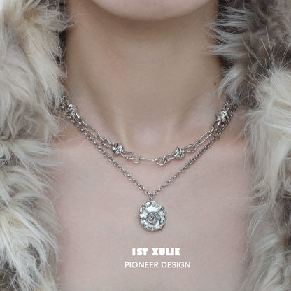 Fierce Crowned Cat Clavicle Chain