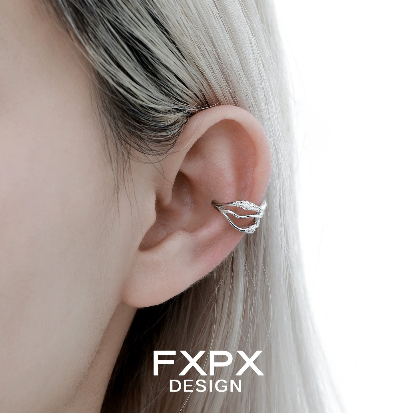 Metal Wave Texture Ear Clip