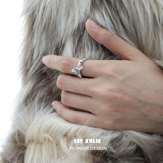 Y2K Peep Cat World Silver Ring