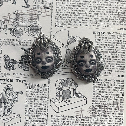 Earrings & Ear Cuffs-Ersan Tongsheng Original Doll Handcuff Earrings Niche Design Dark Wind Premium Sweet Cool Earrings Spice Girls