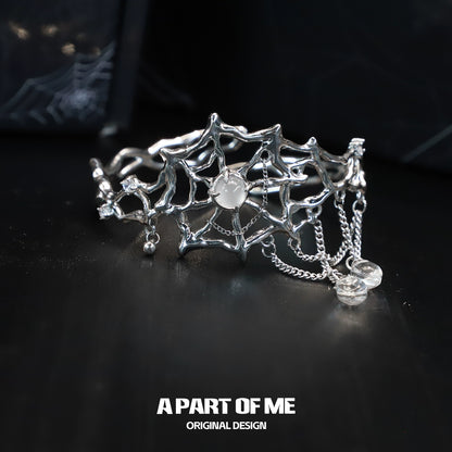 Spiderweb Trap Bracelet