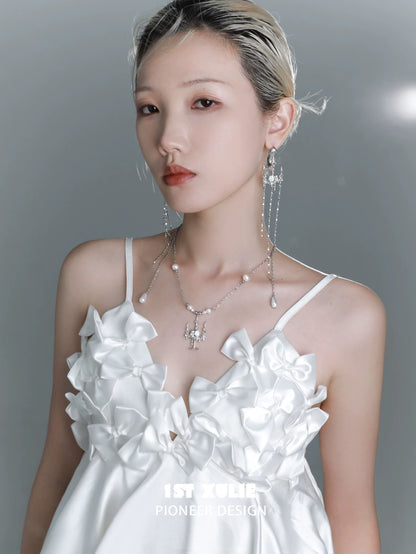 Rose Epic Pearl Clavicle Chain