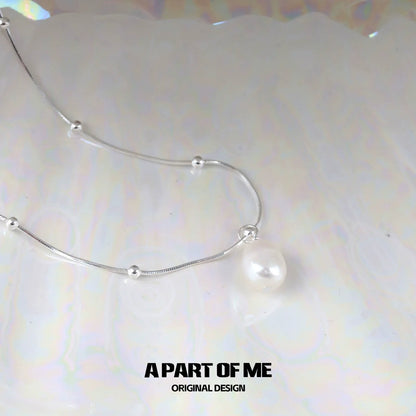 Minimalist Baroque Pearl Necklace