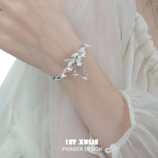 Butterfly Tassel White Agate Bracelet