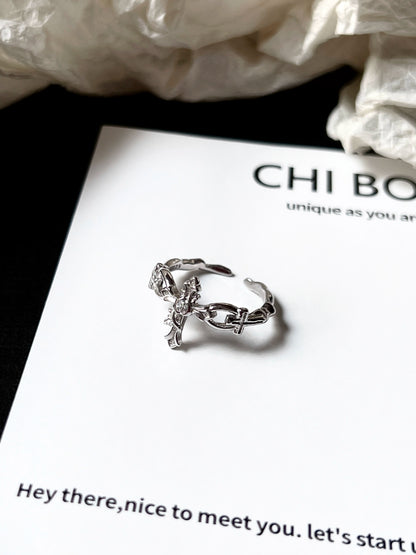 "Snow Iris" Cross Ring