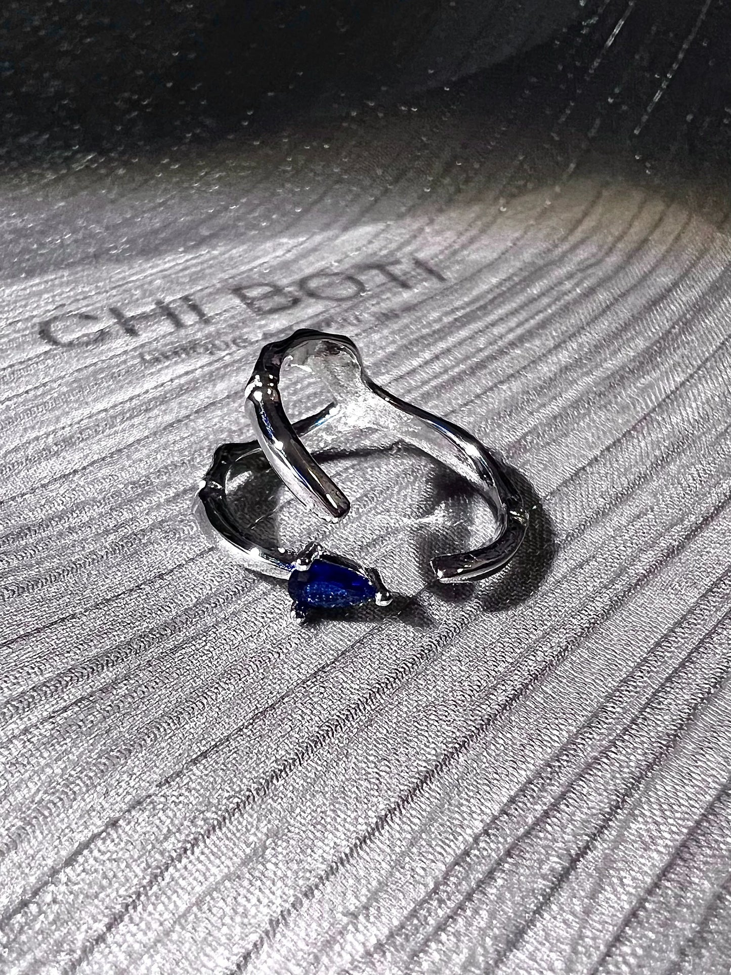 "Ravenclaw Eagle" Zircon Ring