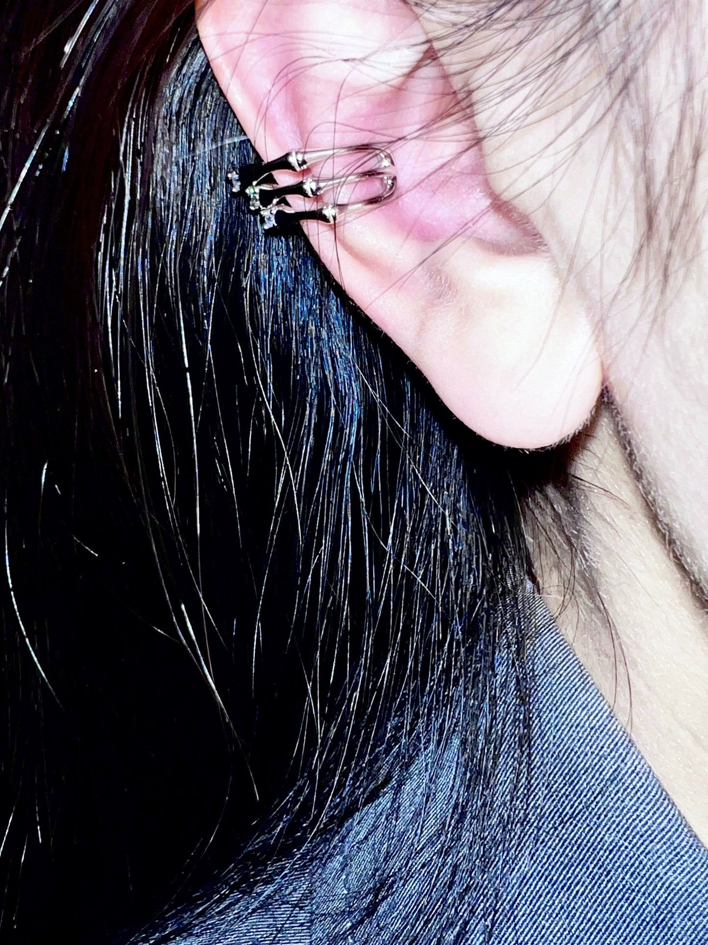 "Bone Deed" Zircon Bone Ear Clip