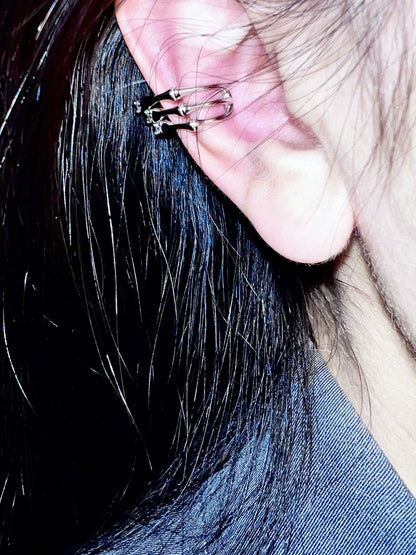 "Bone Deed" Zircon Bone Ear Clip