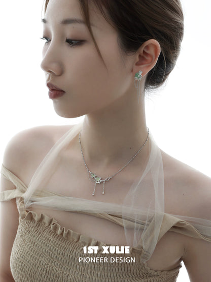 Elegant Queen Fringe Earrings