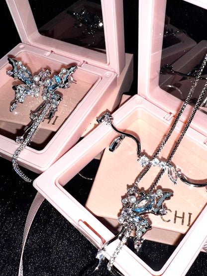 "Butterfly Poetry" Zircon Necklace