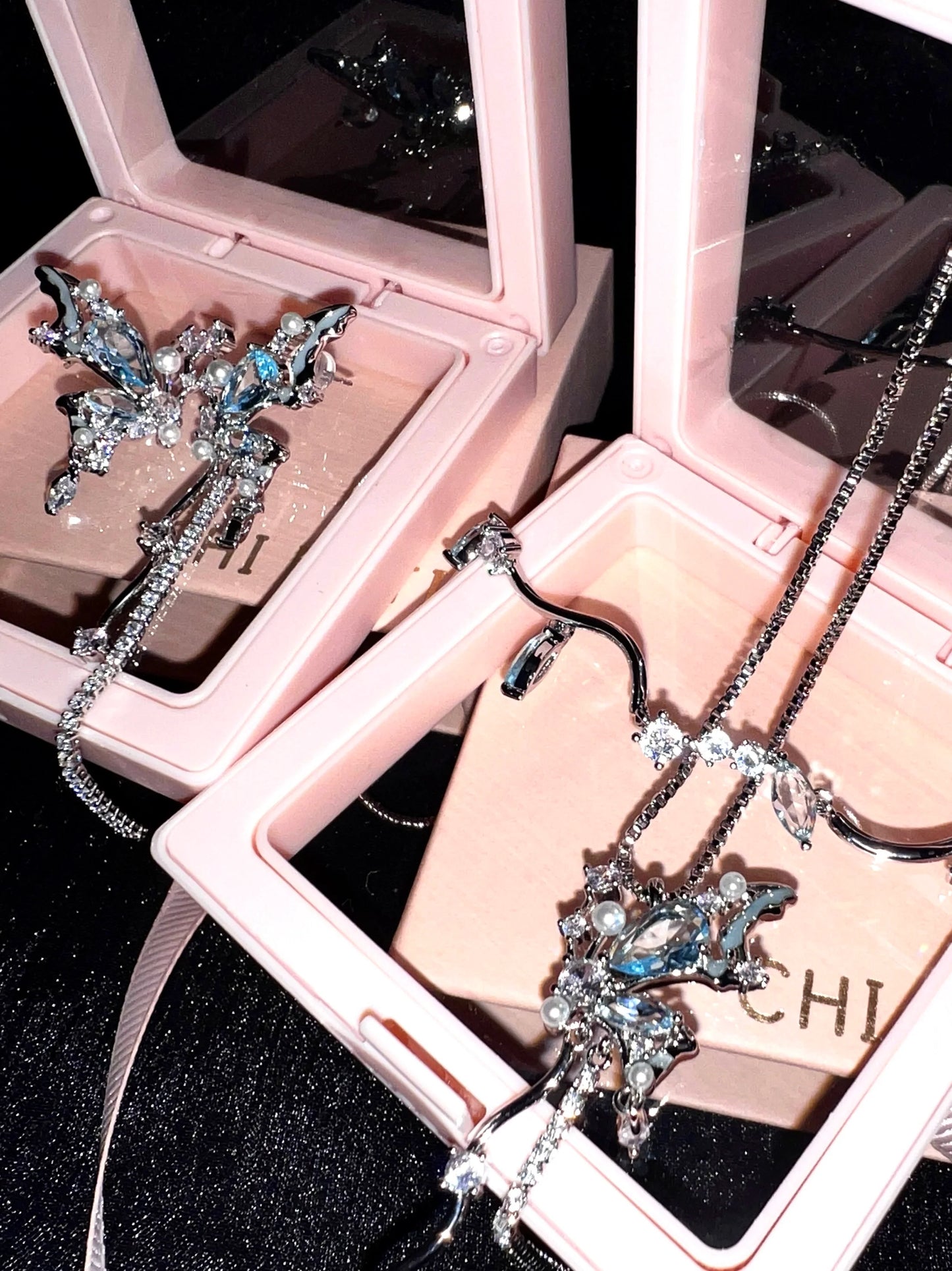 "Butterfly Poetry" Zircon Necklace