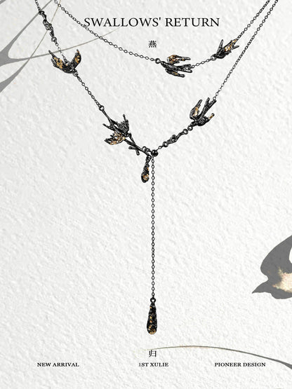 Dark Soaring Swallow Necklace