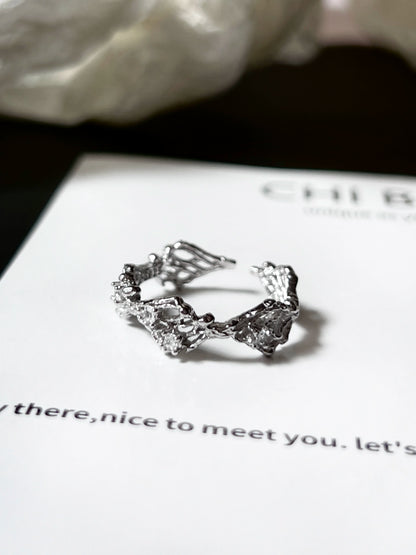 "Disorder Woven" Hollow Ring
