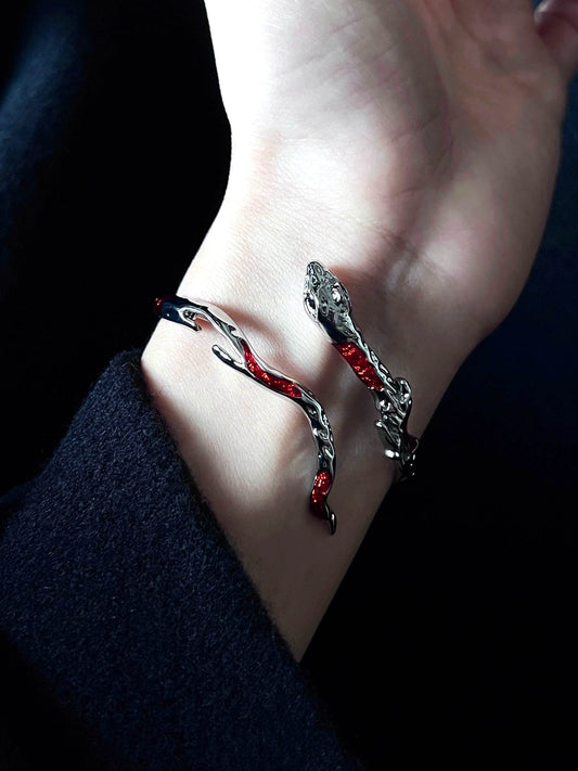 "Blood Amber Snake" Winding Necelace