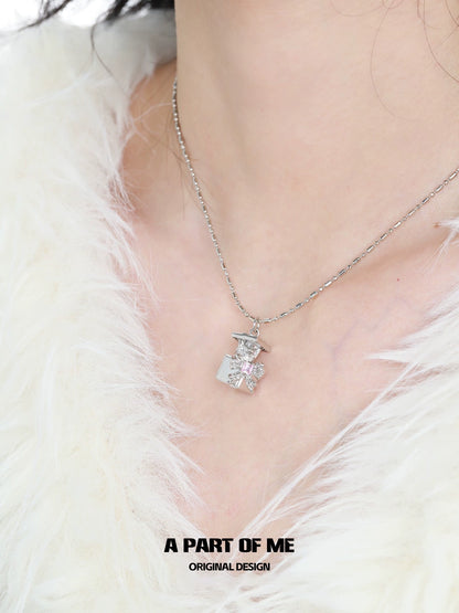 Exquisite Rabbit Bow Necklace