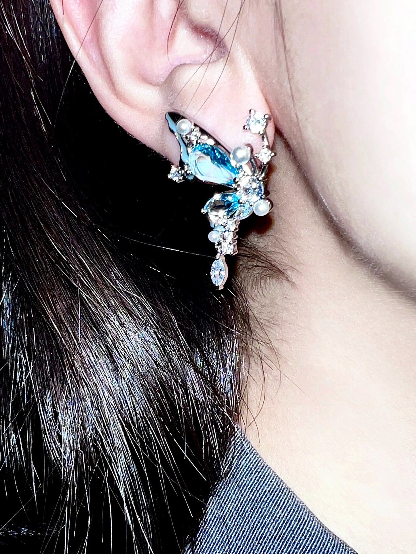 "Butterfly Poetry" Zircon Necklace