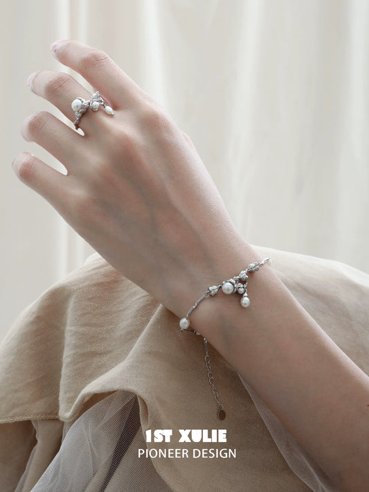 Elegant Lily of the Valley Pearl Bracelet