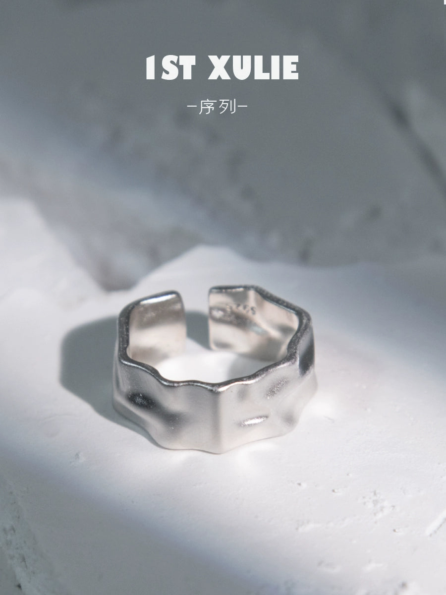 Futuristic Space Twist Silver Ring