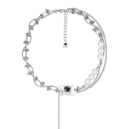 Elegant Thorn Pearl Necklace