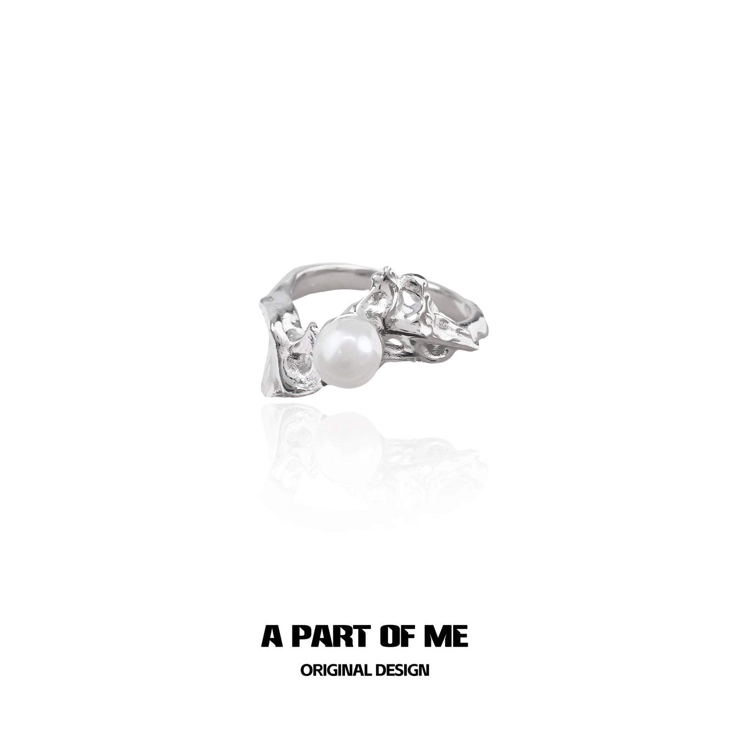 A PART OF ME minimalist pearl chain ring in silver with a unique design featuring a central pearl