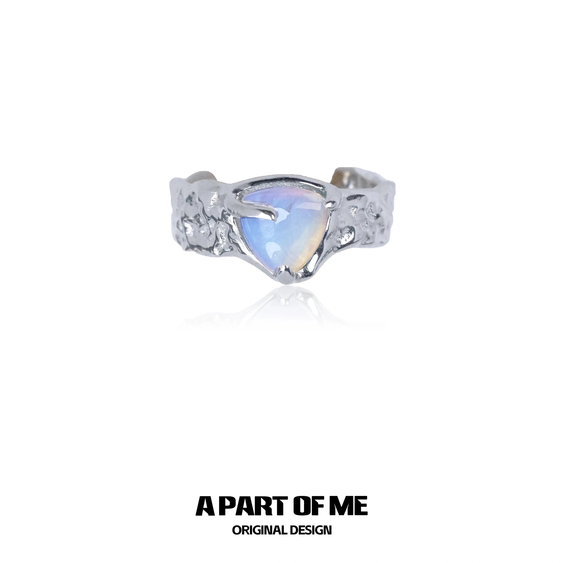Art Allergy Agate Ring for women with a unique silver design and an eye-catching gemstone