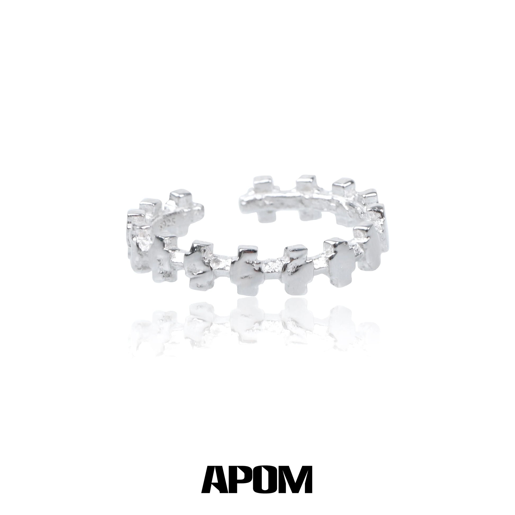 Stylish industrial gear couple rings in silver, designed to symbolize unity and strength