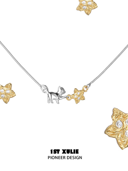 1STXULIE Cat Star Clavicle Necklace with Silver Cat and Gold Stars for a Unique Look