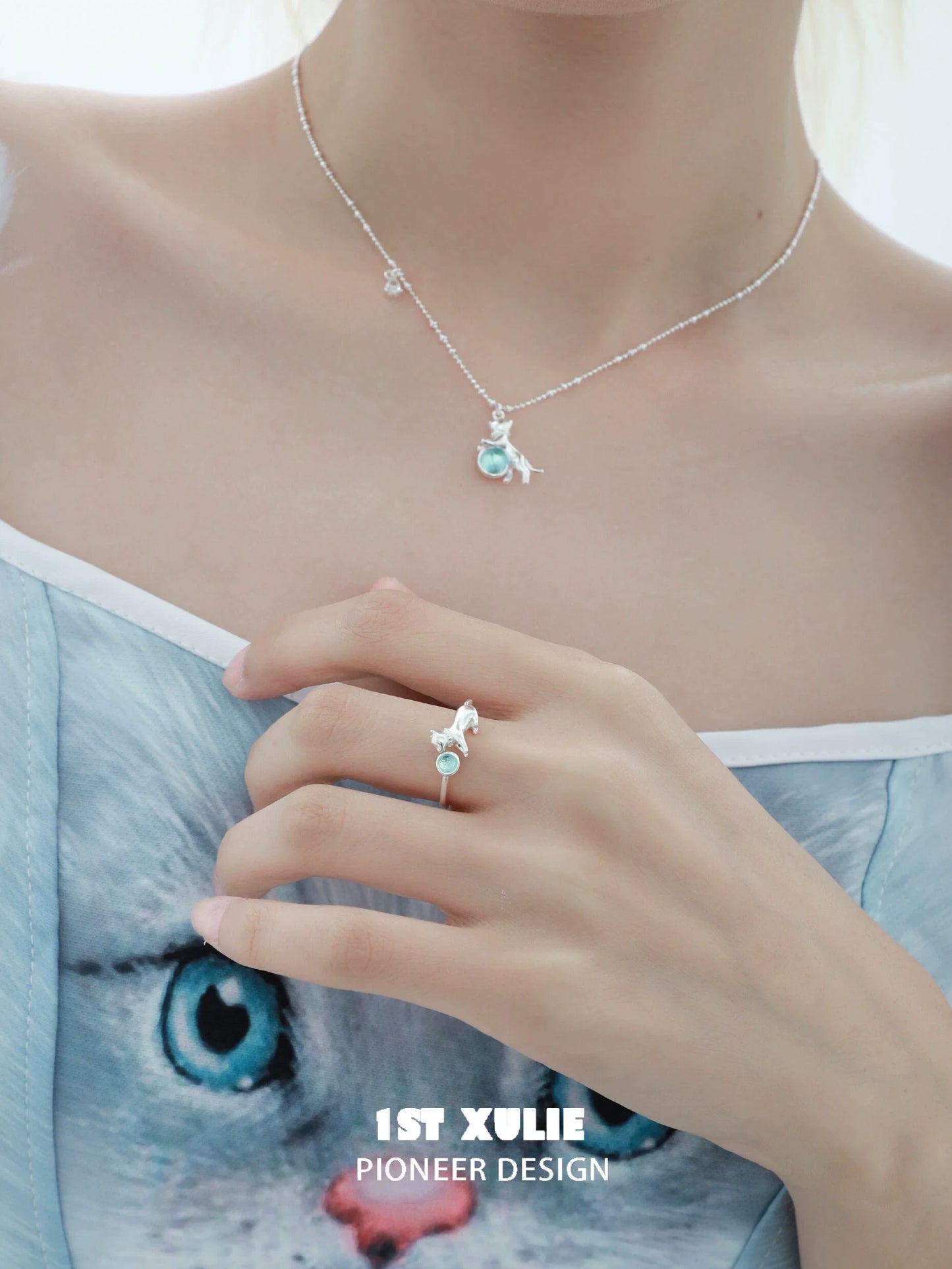 Cute kitten silver ring designed by 1ST XULIE, showcasing a charming feline detail