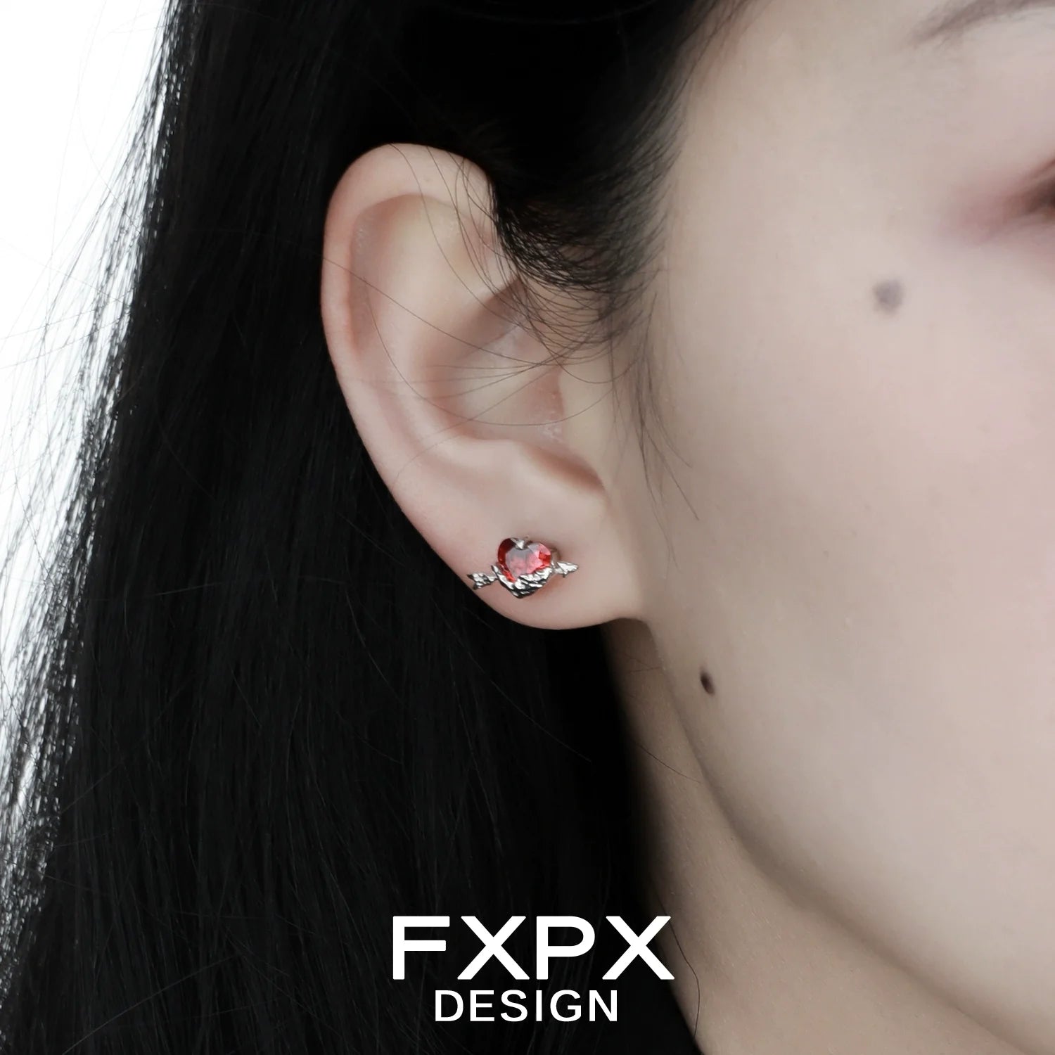 Elegant FXPX gothic heart earrings featuring intricate design for a unique fashion statement