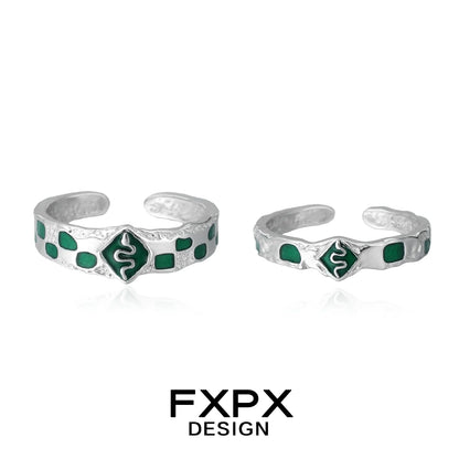 FXPX Silver Green Snake Ring with Elegant Design and Emerald Inlays for Stylish Jewelry Lovers