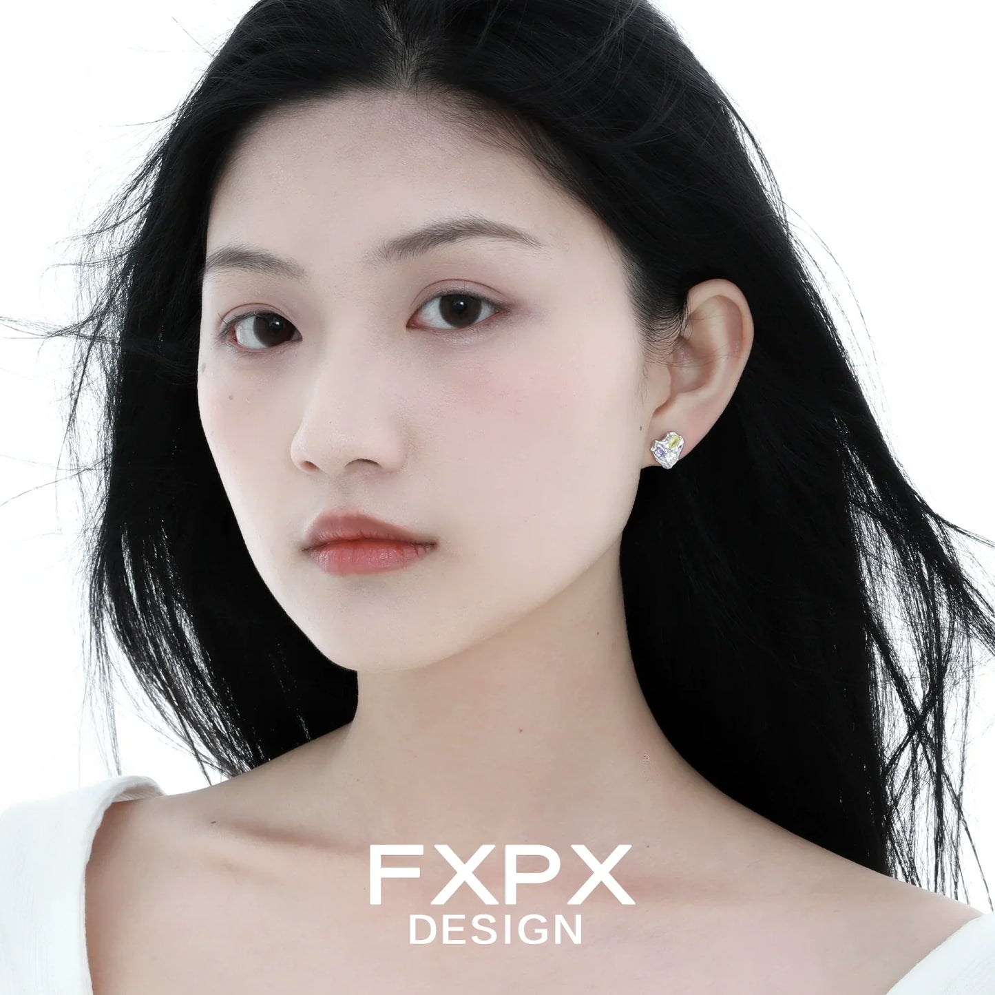 Model wearing FXPX irregular dopamine earrings showcasing a unique design for contemporary style