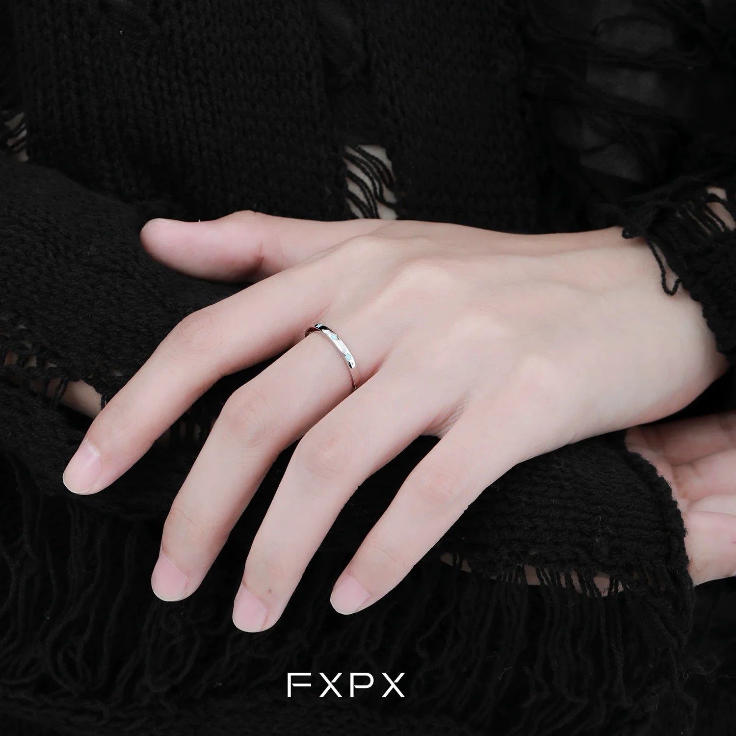 Stylish FXPX star ring for women with a sleek design, perfect for everyday wear