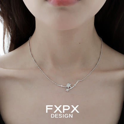 FXPX starfish necklace in silver featuring a delicate design perfect for ocean lovers