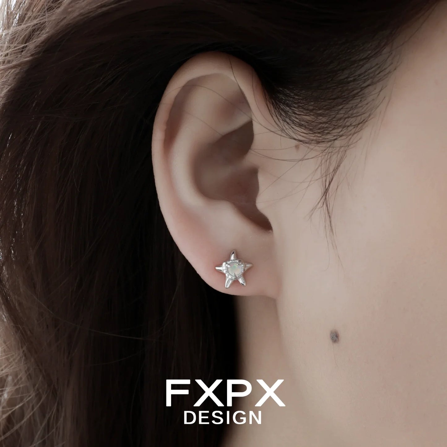 FXPX Y2K starfish earrings with a shimmering star design for trendy ocean-inspired accessories