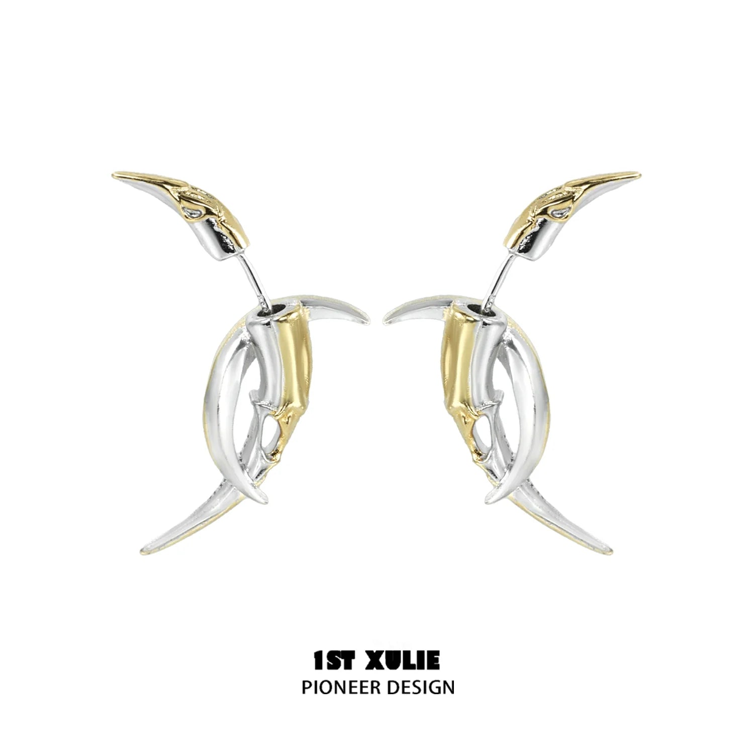 Stylish Y2K moon earrings featuring a unique blend of gold and silver tones
