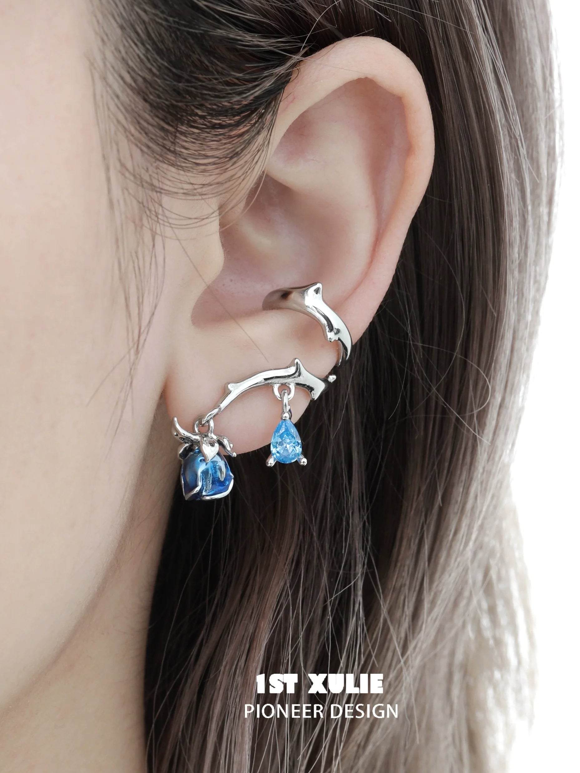 1STXULIE Gothic rose ear cuffs featuring blue gemstones for a unique and stylish look