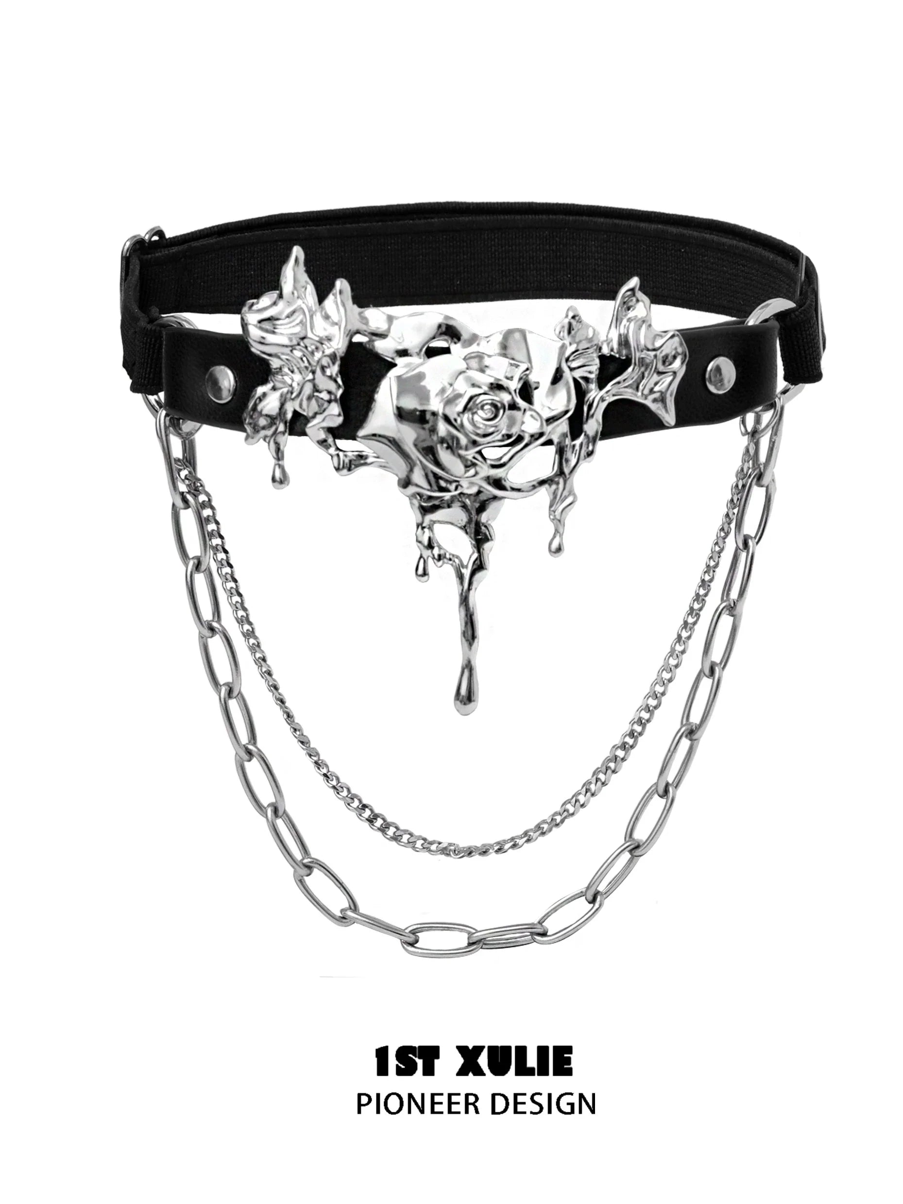 Gothic thigh chain jewelry with a silver floral design and decorative chains for a striking look