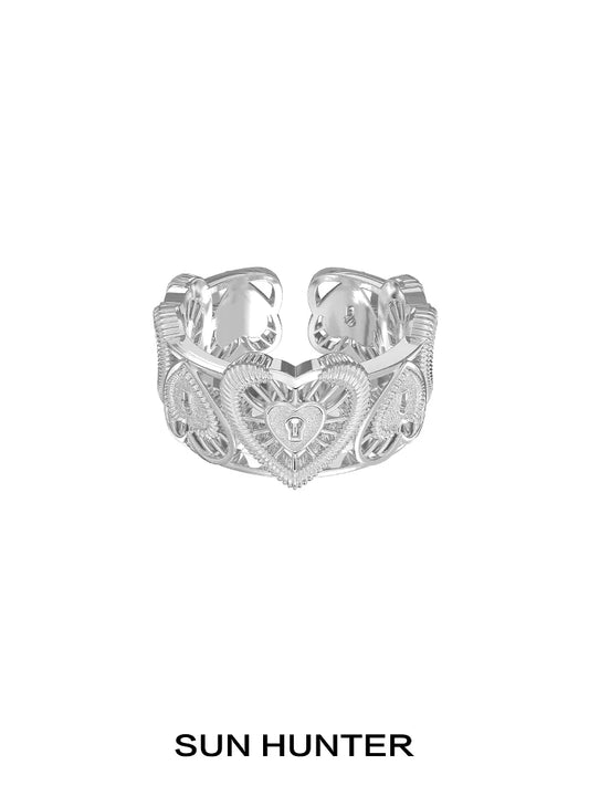 SUN HUNTER Silver Heart Lock Ring with Intricate Design for Unique Style