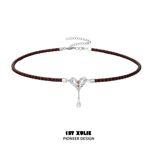 1ST XULIE heart pendant collarbone chain necklace with a braided design and elegant charm drop