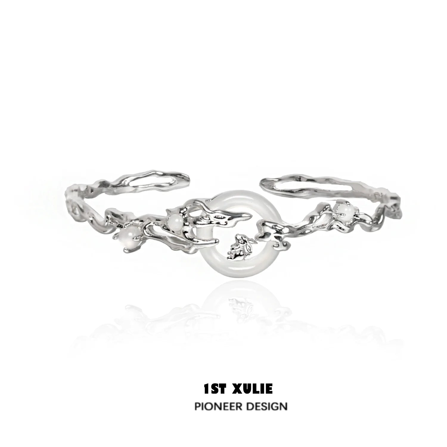 Elegant jade rabbit white agate silver bracelet featuring intricate design and polished finish