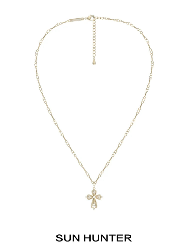 SUN HUNTER Lace Cross Necklace in Gold with Decorative Pendant for Elegant Styling