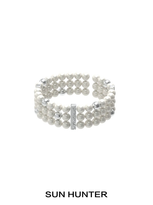 SUN HUNTER layered pearl bracelet with multiple strands of elegant pearls for a stylish look