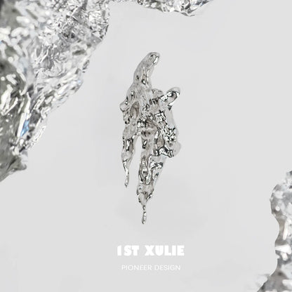 Unique 1STXULIE meteorite silver brooch featuring an abstract design for trendy accessories