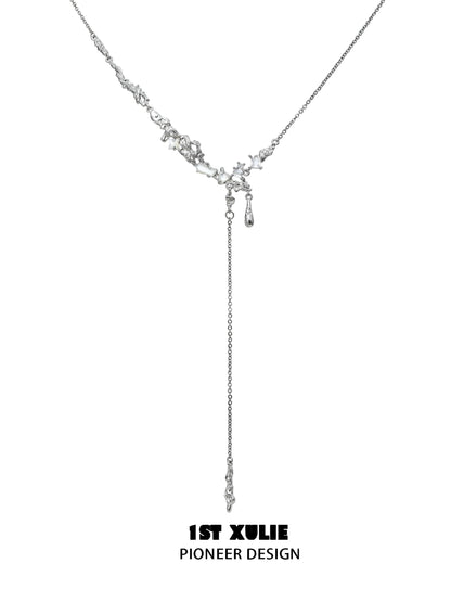 Elegant 1ST XULIE moonlight fragment silver necklace with delicate chain and shimmering accents