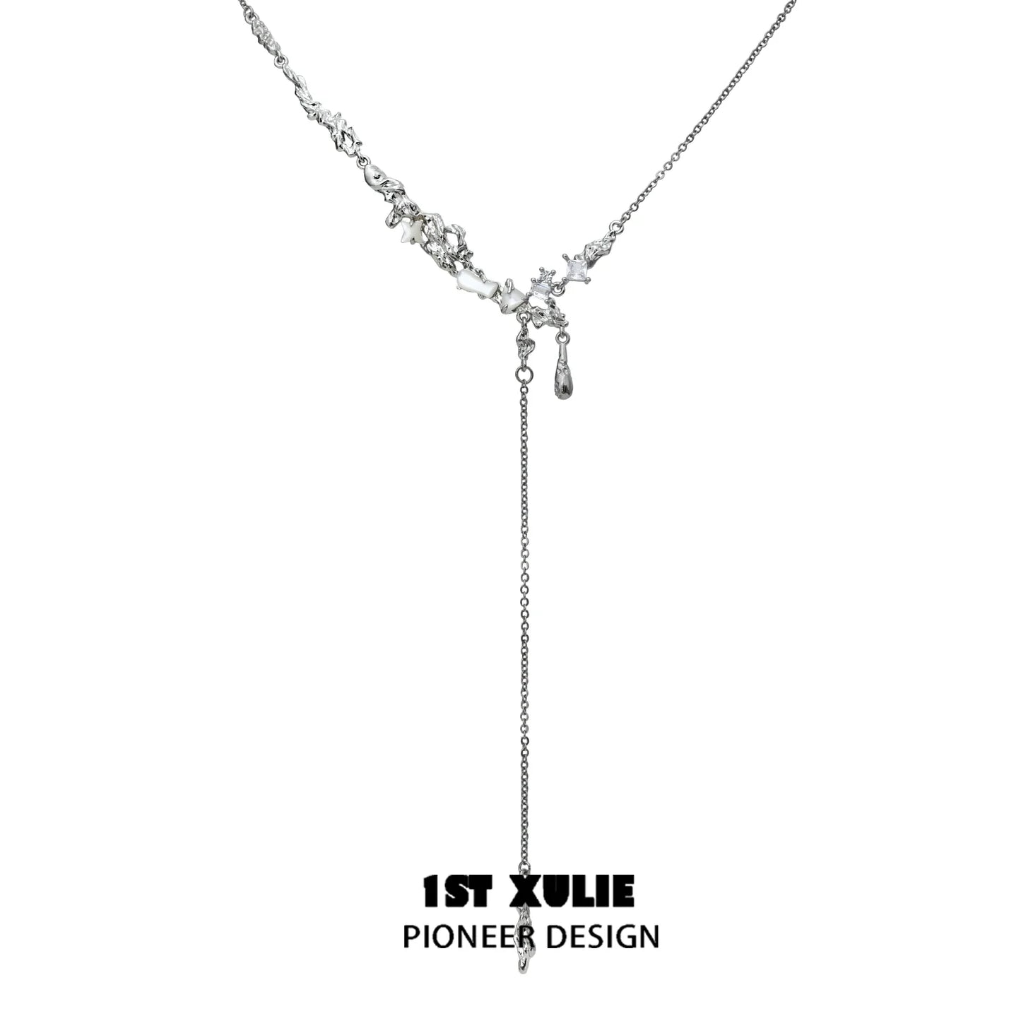 1STXULIE moonlight fragment silver necklace featuring a delicate design with a dangling pendant