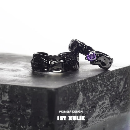 Y2K gothic couple rings in black design featuring purple gemstone accents