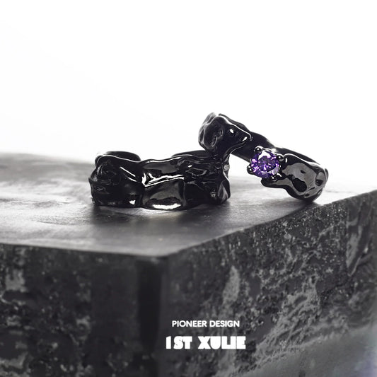Y2K gothic couple rings in black design featuring purple gemstone accents